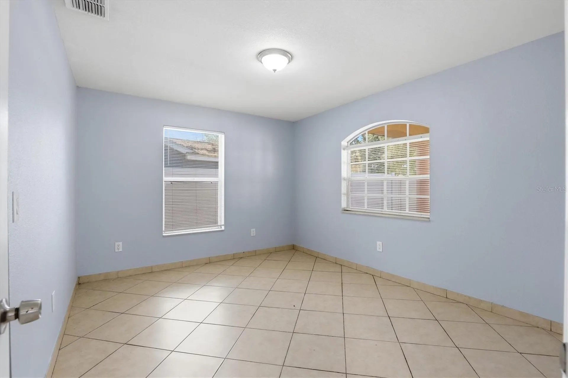 1708 E Genesee Street Tampa FL 33610