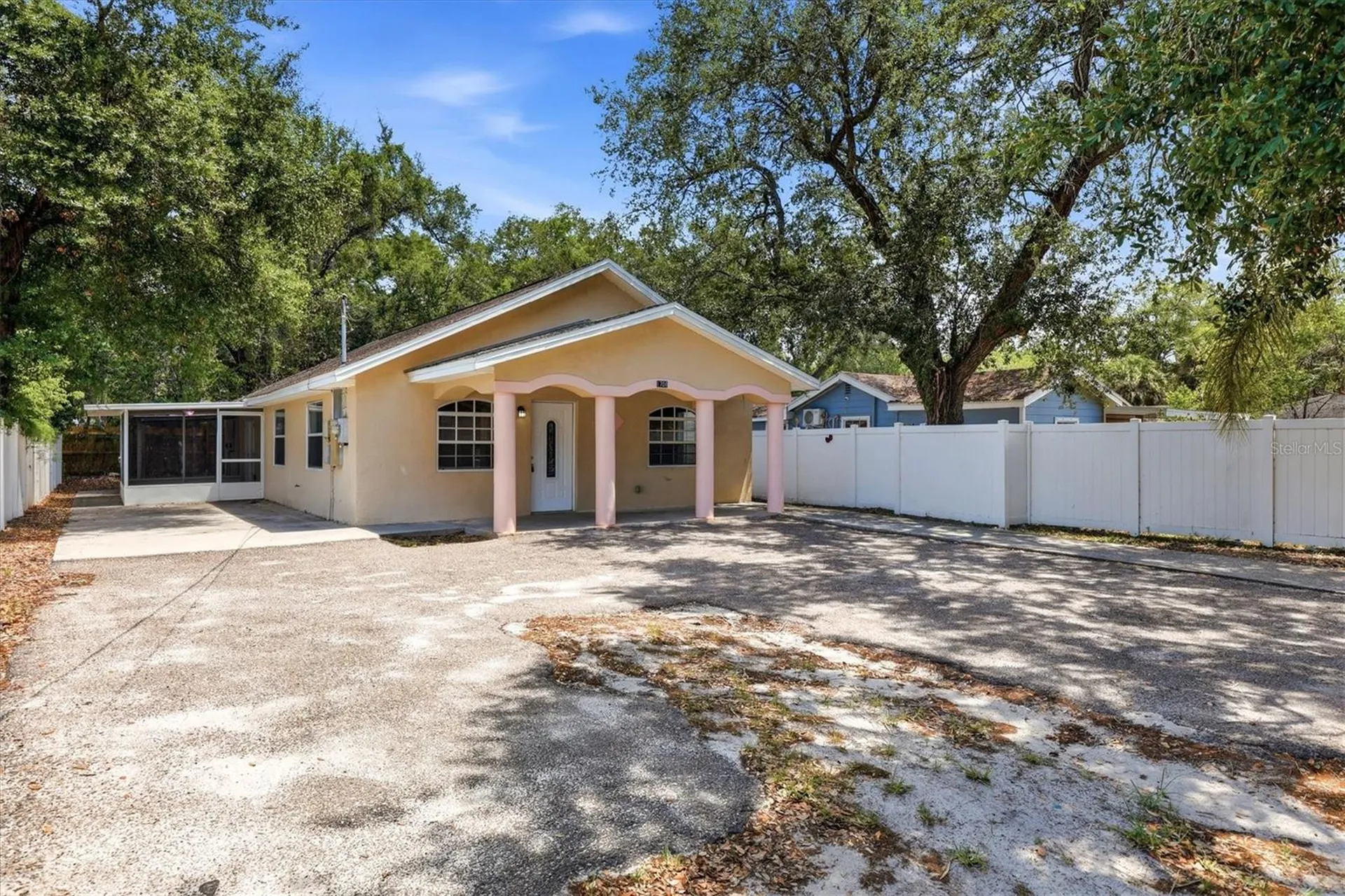 1708 E Genesee Street Tampa FL 33610