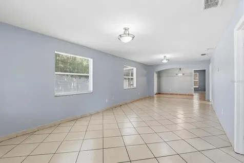 1708 E Genesee Street Tampa FL 33610