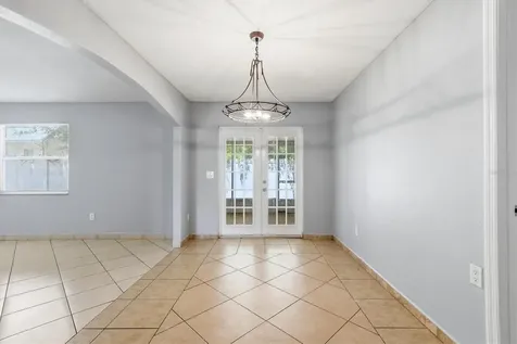 1708 E Genesee Street Tampa FL 33610