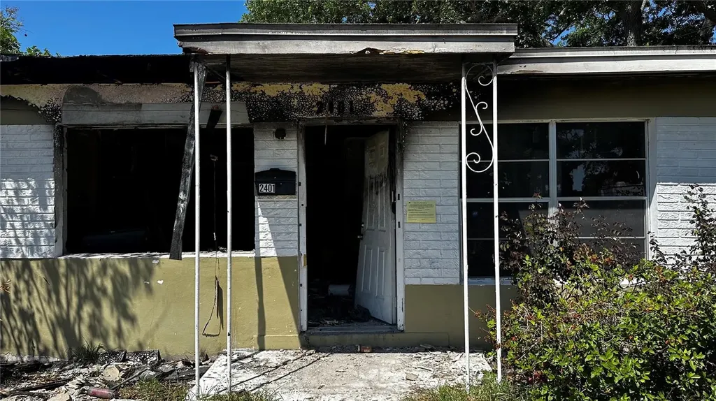 2401 17th Avenue S St Petersburg FL 33712