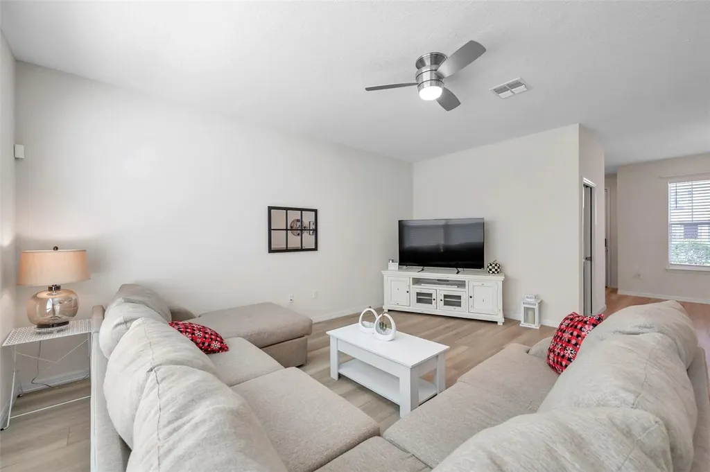 4966 Avalon Park Boulevard Wesley Chapel FL 33545
