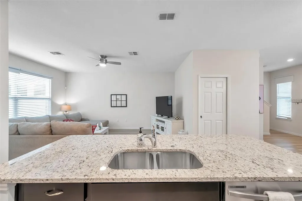 4966 Avalon Park Boulevard Wesley Chapel FL 33545
