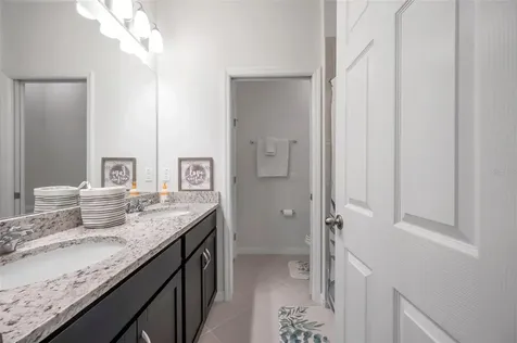 4966 Avalon Park Boulevard Wesley Chapel FL 33545