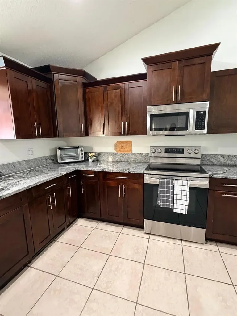 15126 Nighthawk Drive Tampa FL 33625