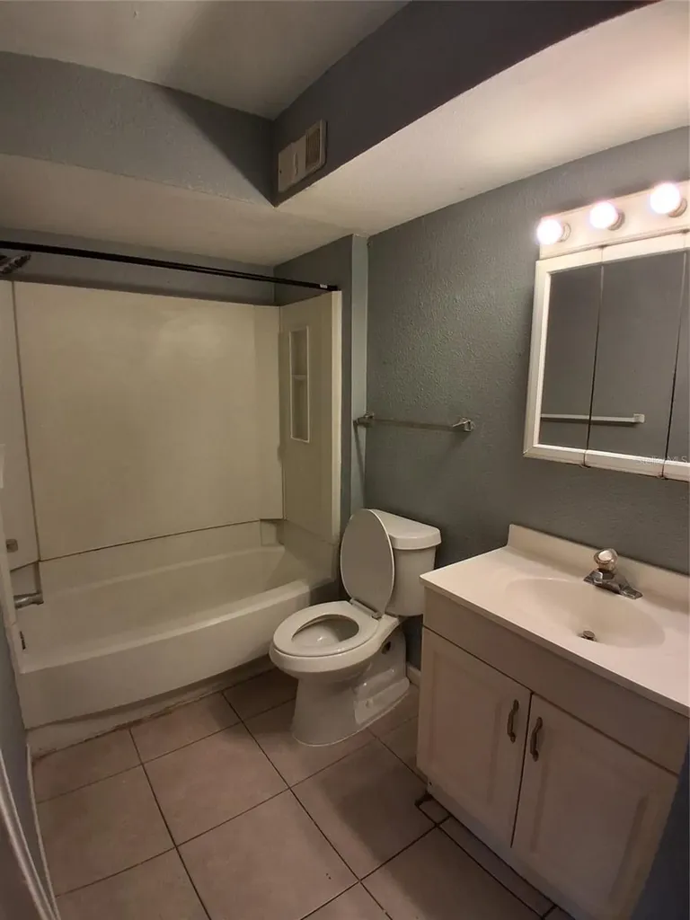7508 Stillridge Drive Tampa FL 33615