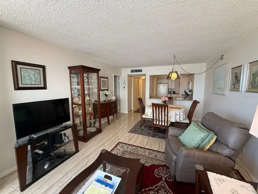 6279 Sun Boulevard St Petersburg FL 33715