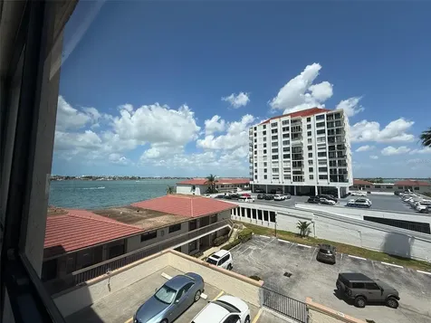 6279 Sun Boulevard St Petersburg FL 33715