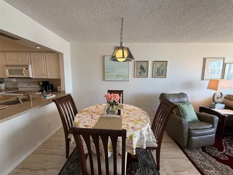 6279 Sun Boulevard St Petersburg FL 33715