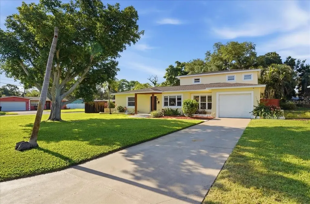 700 66th Avenue S St Petersburg FL 33705