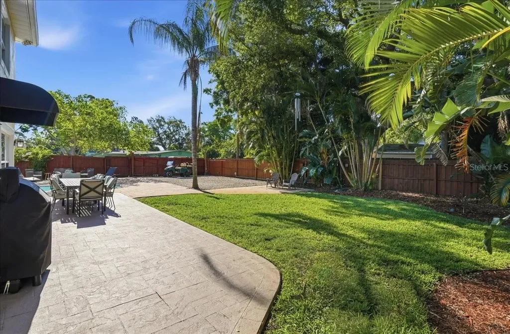 700 66th Avenue S St Petersburg FL 33705