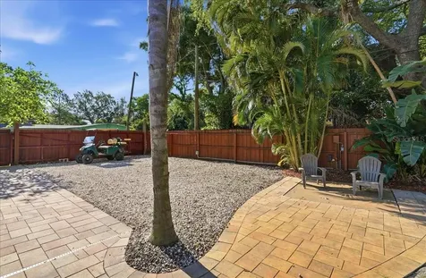 700 66th Avenue S St Petersburg FL 33705