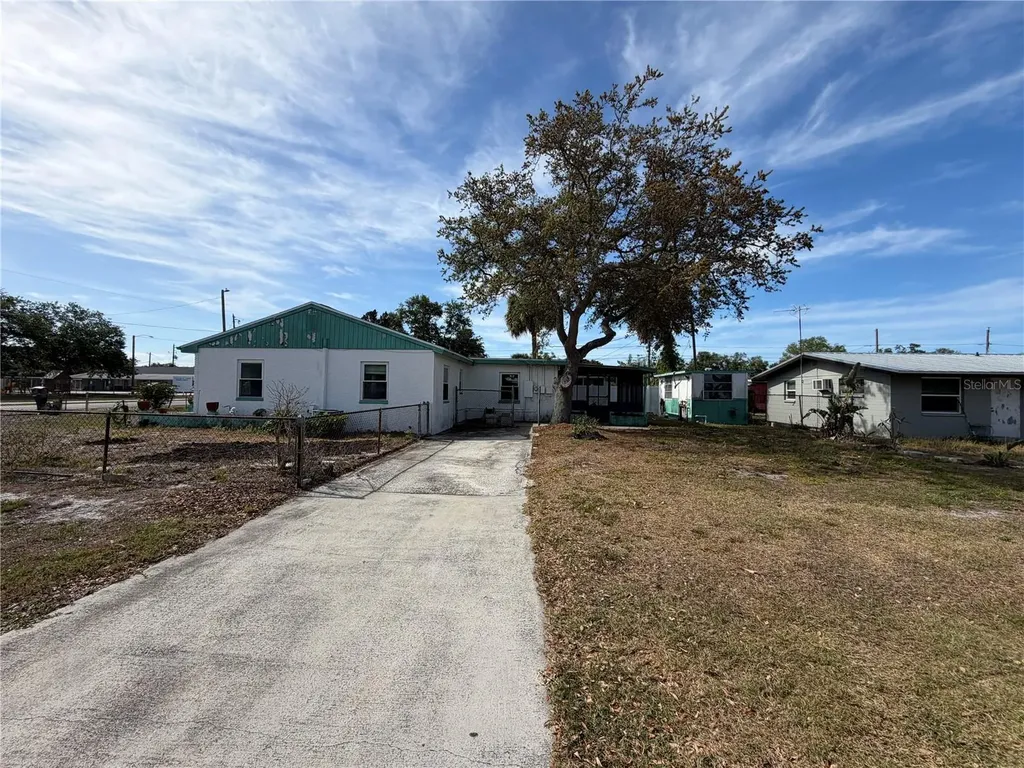 4102 74th Street N St Petersburg FL 33709