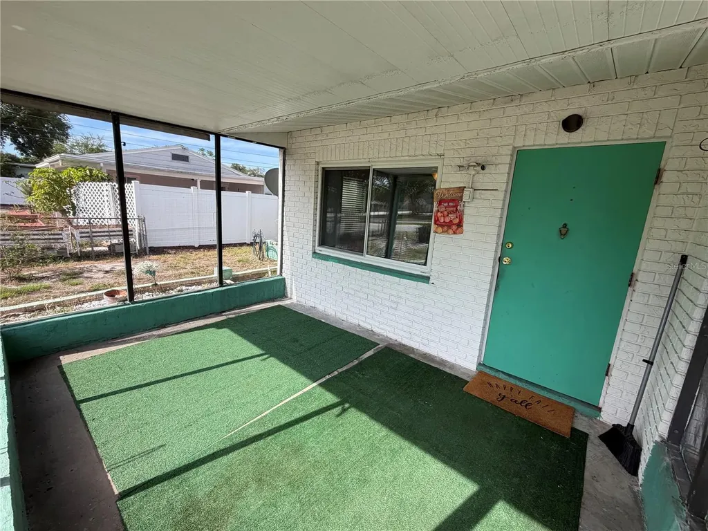 4102 74th Street N St Petersburg FL 33709