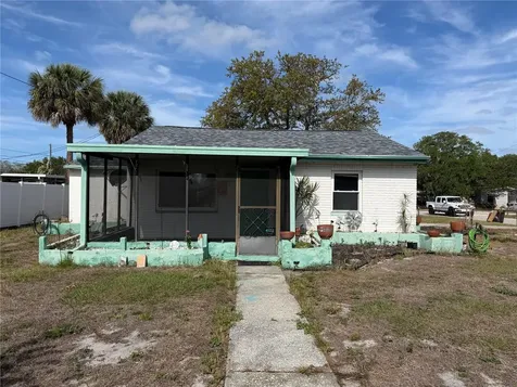 4102 74th Street N St Petersburg FL 33709