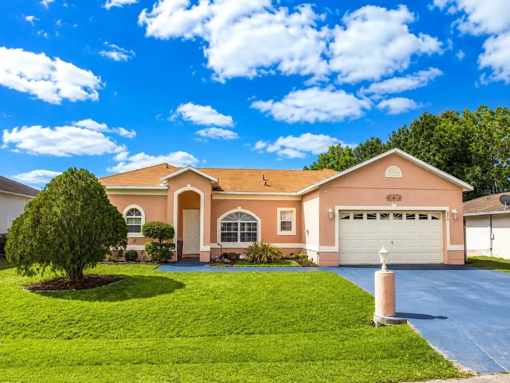 302 Ferrara Court Kissimmee FL 34758