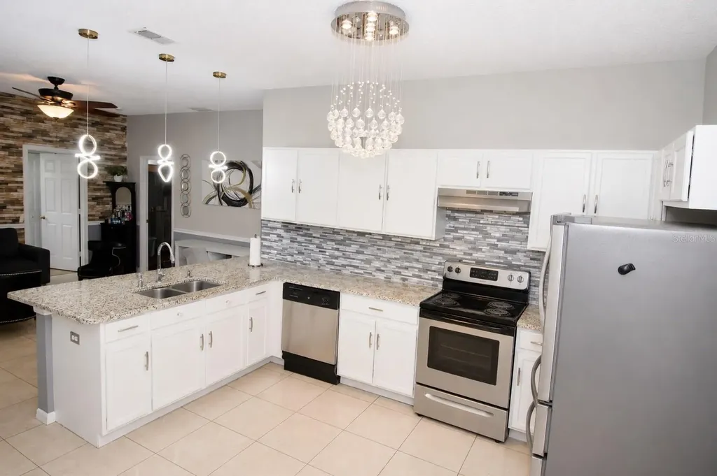 302 Ferrara Court Kissimmee FL 34758
