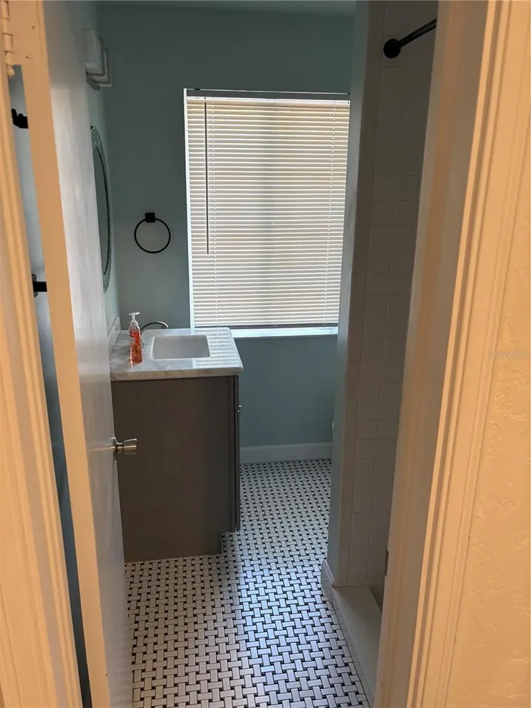 706 NW 20th Street Gainesville FL 32603