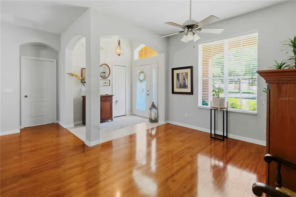 12929 Regiment Drive Grand Island FL 32735