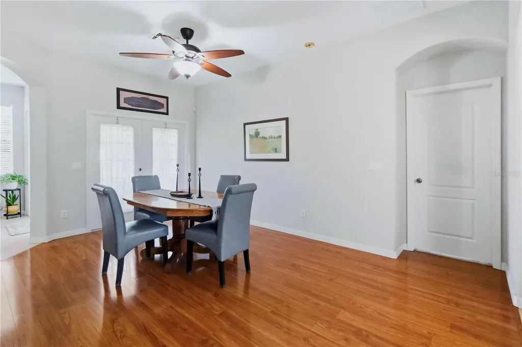 12929 Regiment Drive Grand Island FL 32735