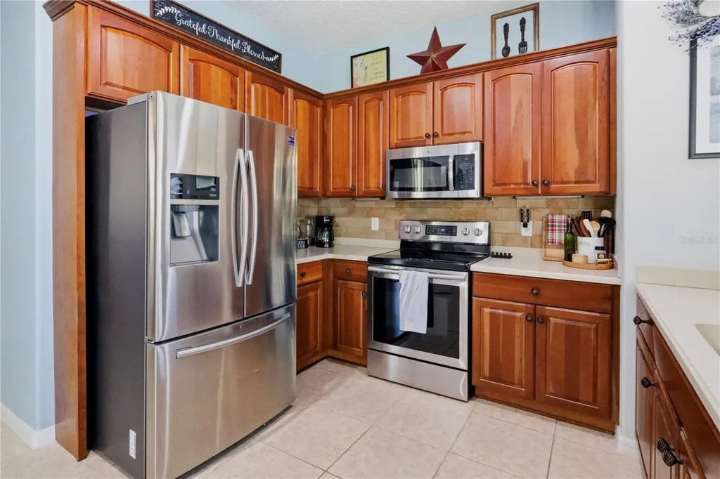 12929 Regiment Drive Grand Island FL 32735