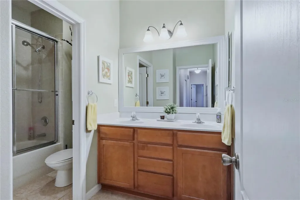 12929 Regiment Drive Grand Island FL 32735