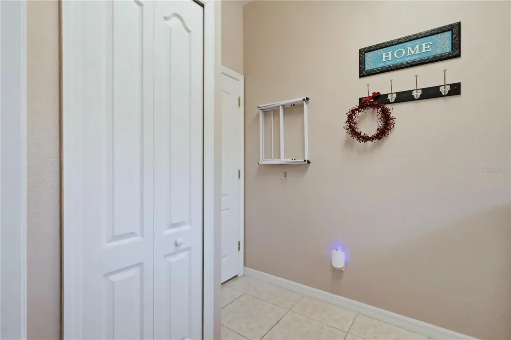 12929 Regiment Drive Grand Island FL 32735