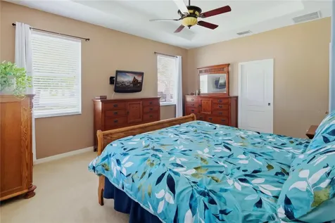 12929 Regiment Drive Grand Island FL 32735