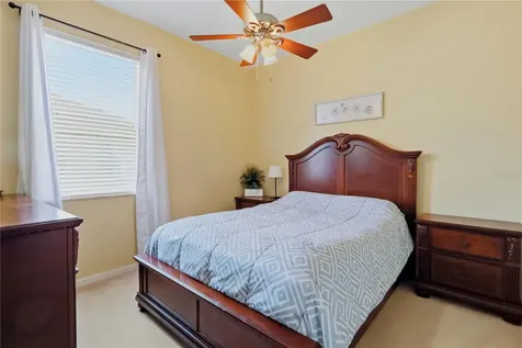12929 Regiment Drive Grand Island FL 32735