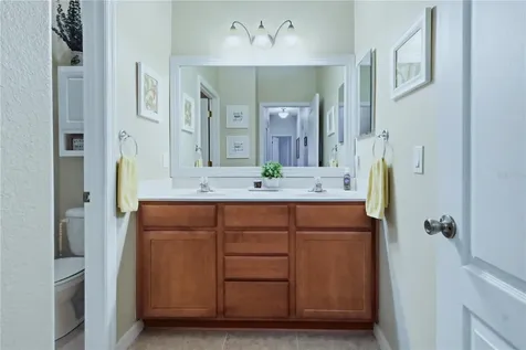 12929 Regiment Drive Grand Island FL 32735
