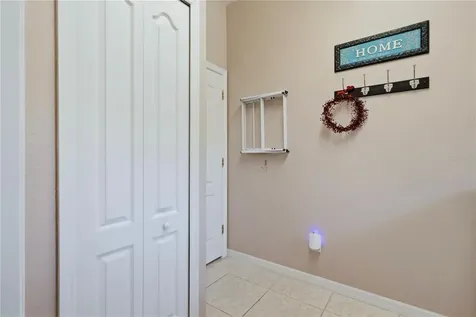 12929 Regiment Drive Grand Island FL 32735