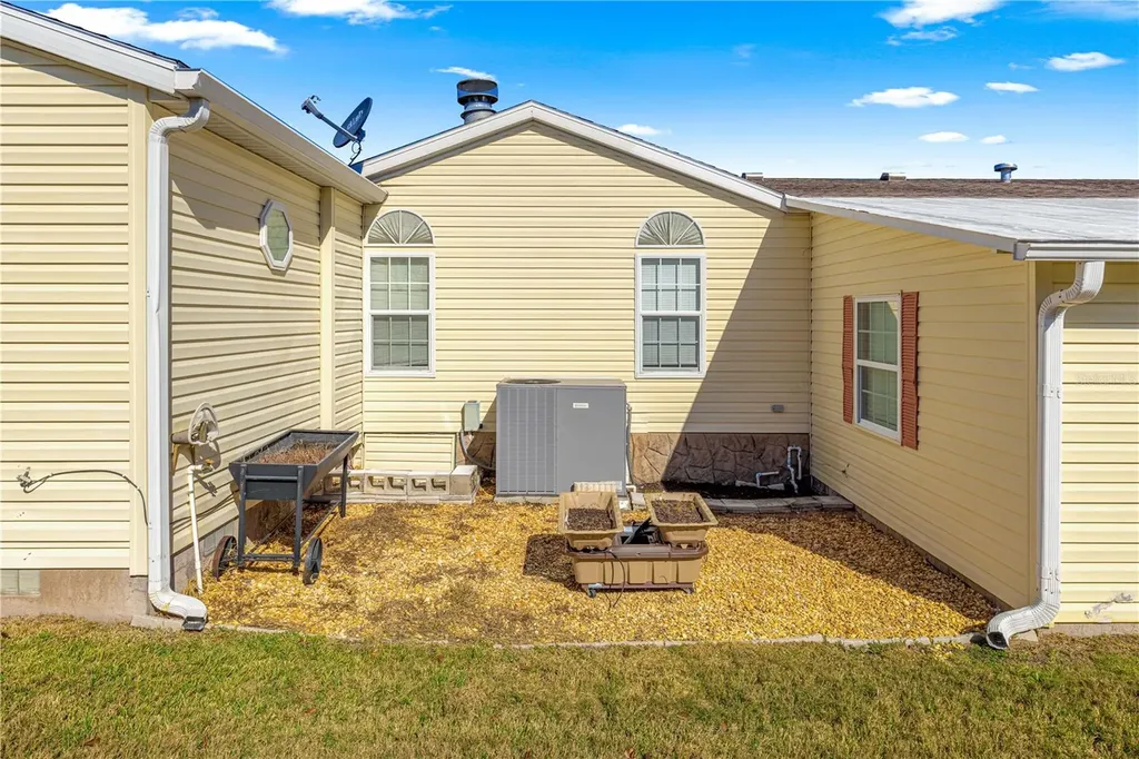 9630 SE 165th Lane Summerfield FL 34491