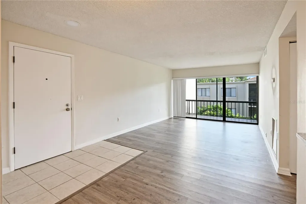 3282 S Semoran Boulevard Orlando FL 32822