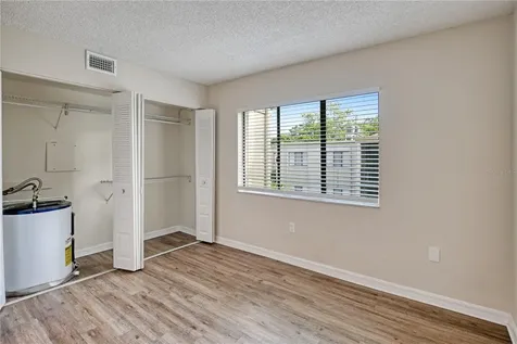 3282 S Semoran Boulevard Orlando FL 32822
