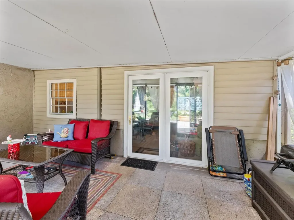 12510 Noreast Lake Drive Tampa FL 33612