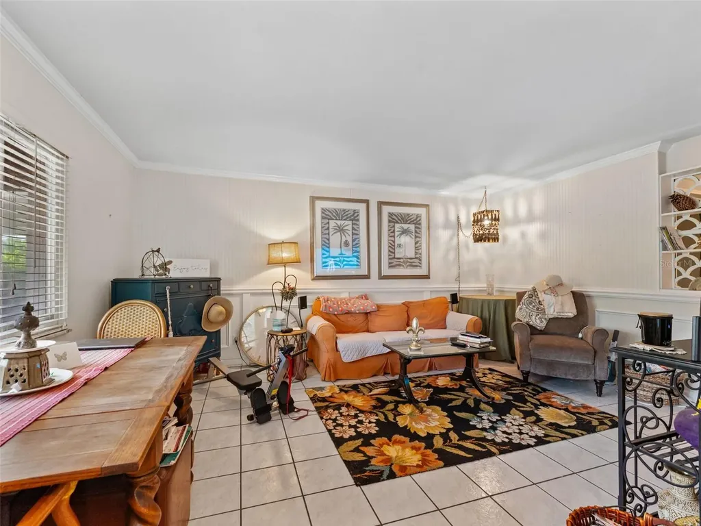 12510 Noreast Lake Drive Tampa FL 33612
