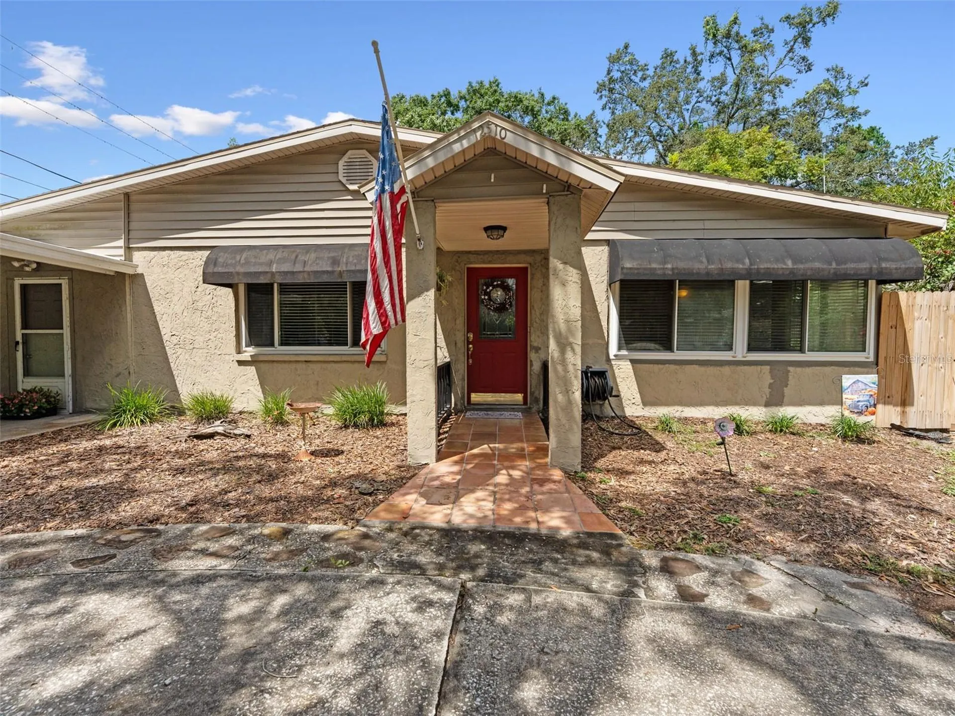 12510 Noreast Lake Drive Tampa FL 33612