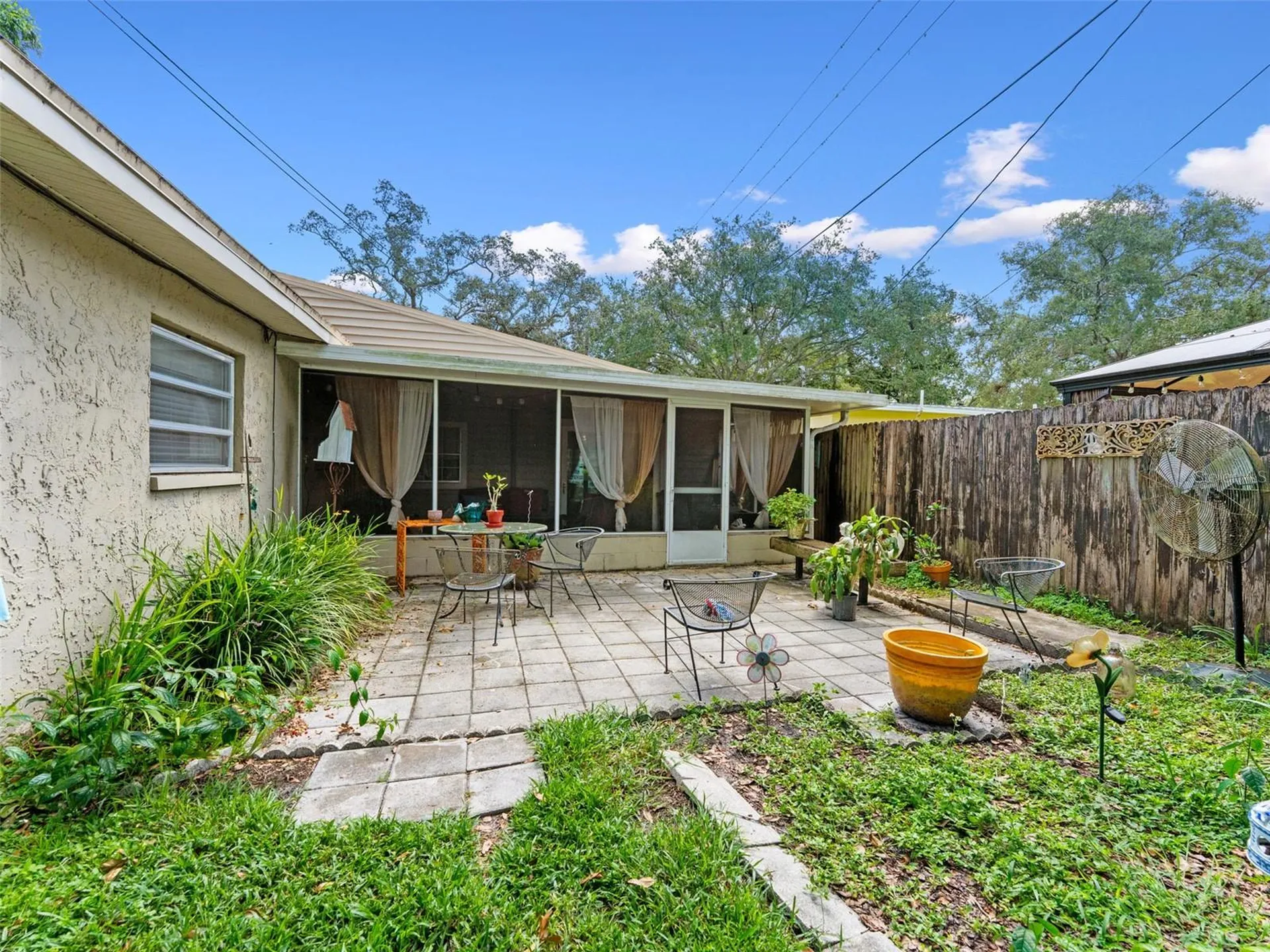 12510 Noreast Lake Drive Tampa FL 33612