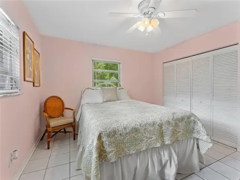 12510 Noreast Lake Drive Tampa FL 33612