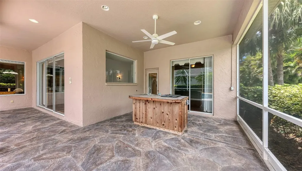 816 Shadow Bay Way Osprey FL 34229