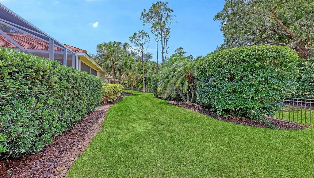 816 Shadow Bay Way Osprey FL 34229