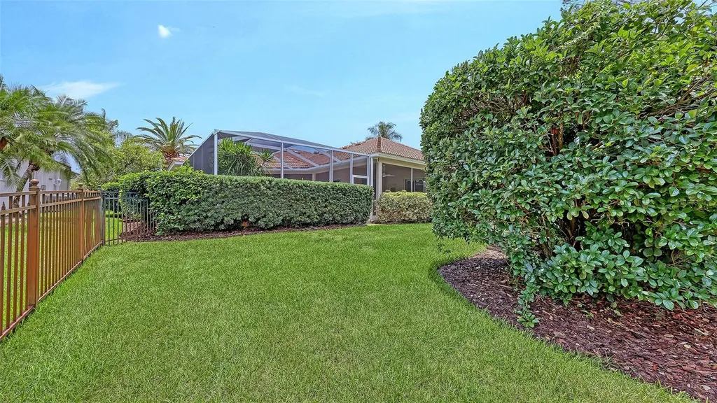 816 Shadow Bay Way Osprey FL 34229
