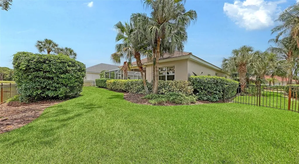 816 Shadow Bay Way Osprey FL 34229