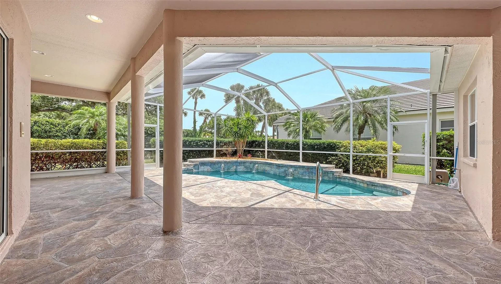 816 Shadow Bay Way Osprey FL 34229