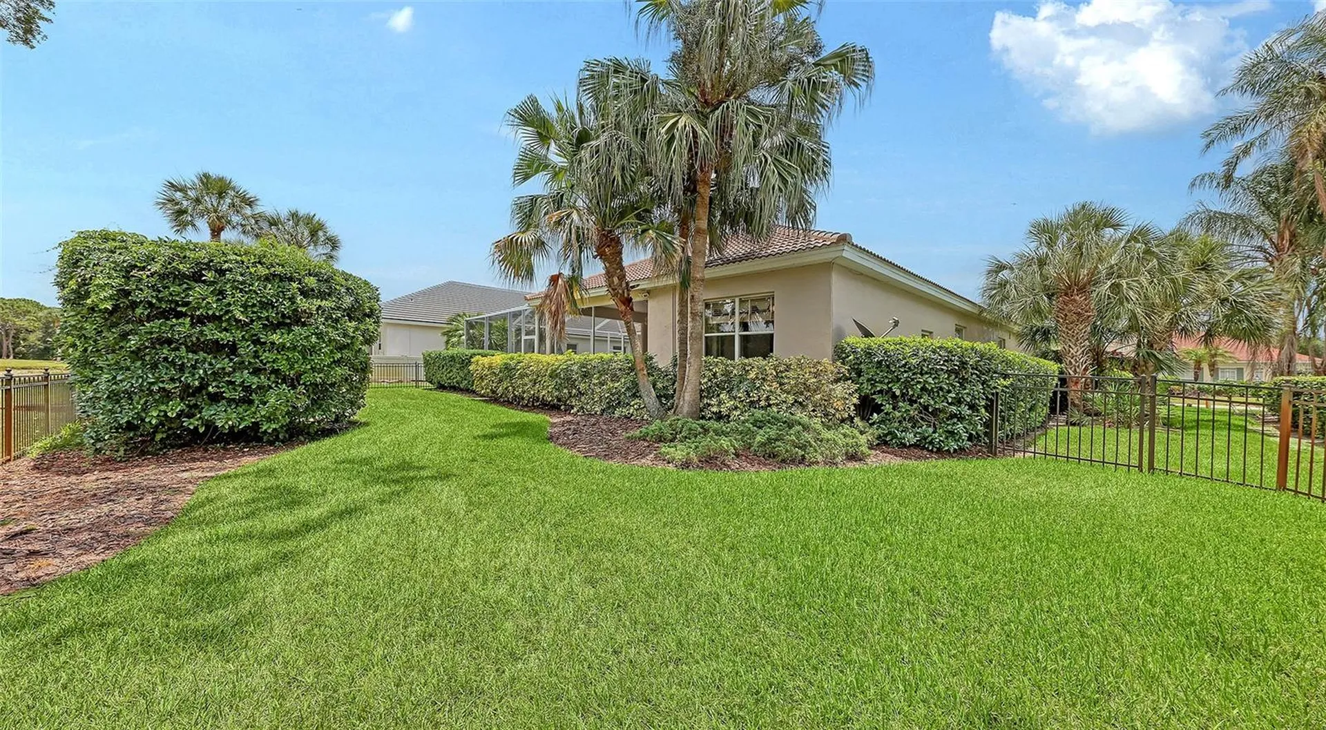 816 Shadow Bay Way Osprey FL 34229