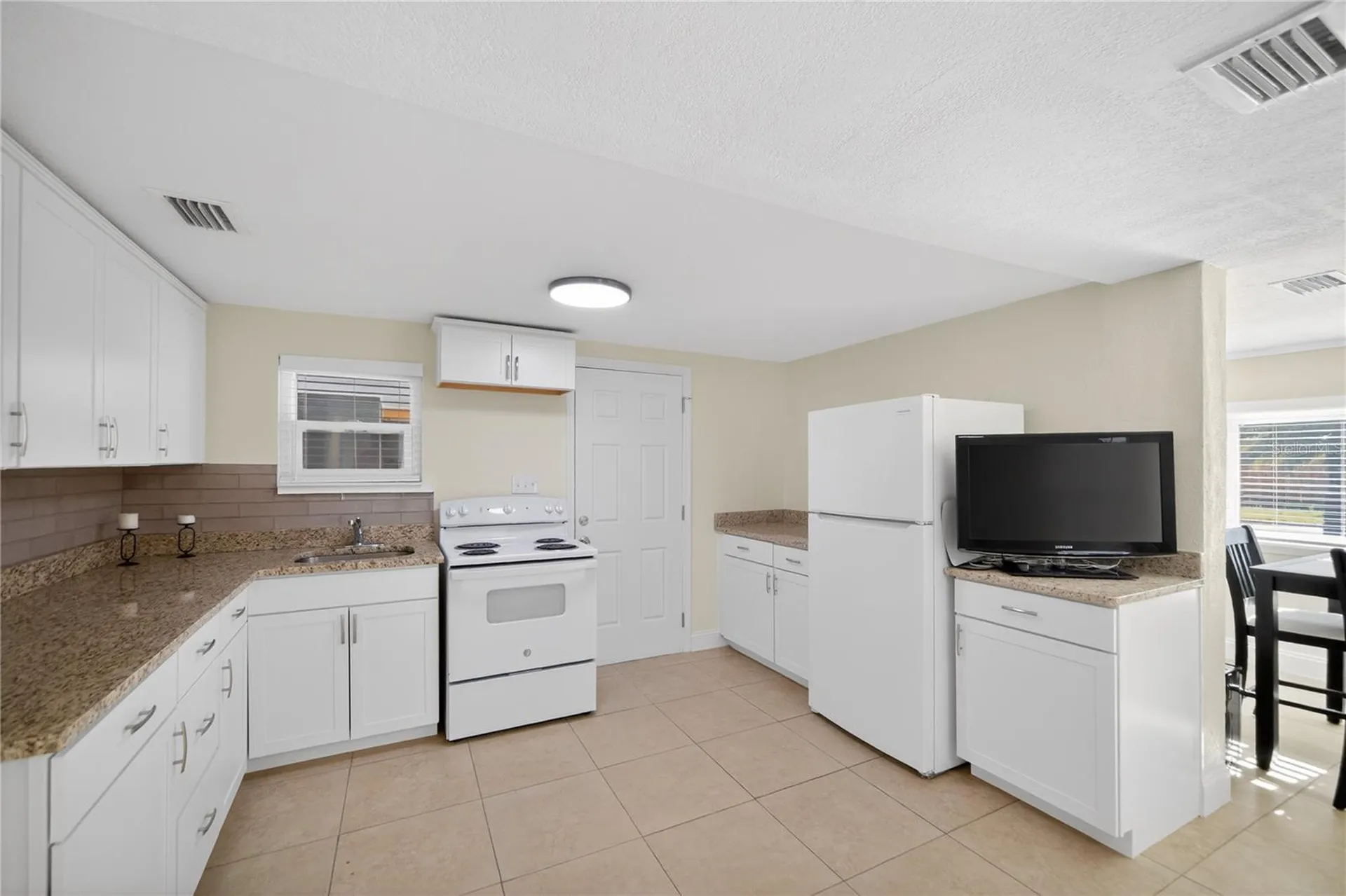2280 Norwell Avenue Orlando FL 32806