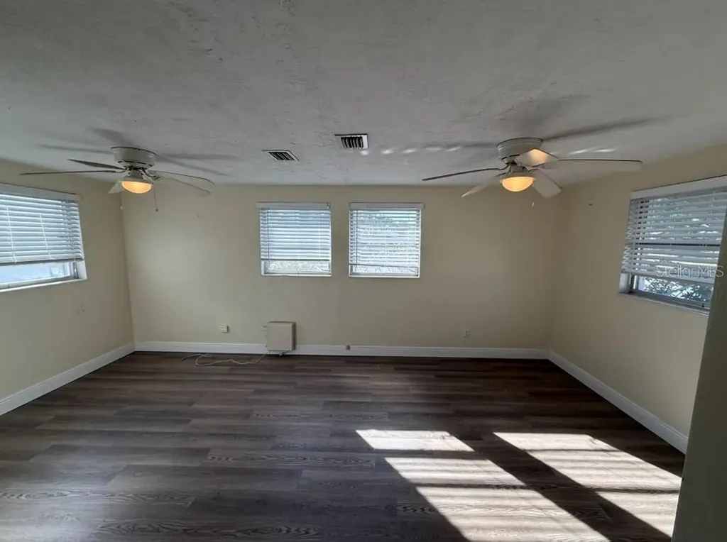 6631 Renssalaer Drive Bradenton FL 34207