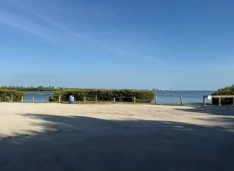 6631 Renssalaer Drive Bradenton FL 34207