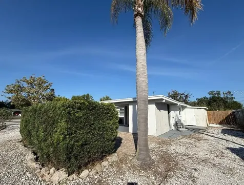 6631 Renssalaer Drive Bradenton FL 34207