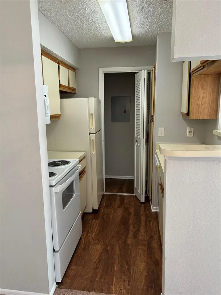 241 Afton Square Altamonte Springs FL 32714